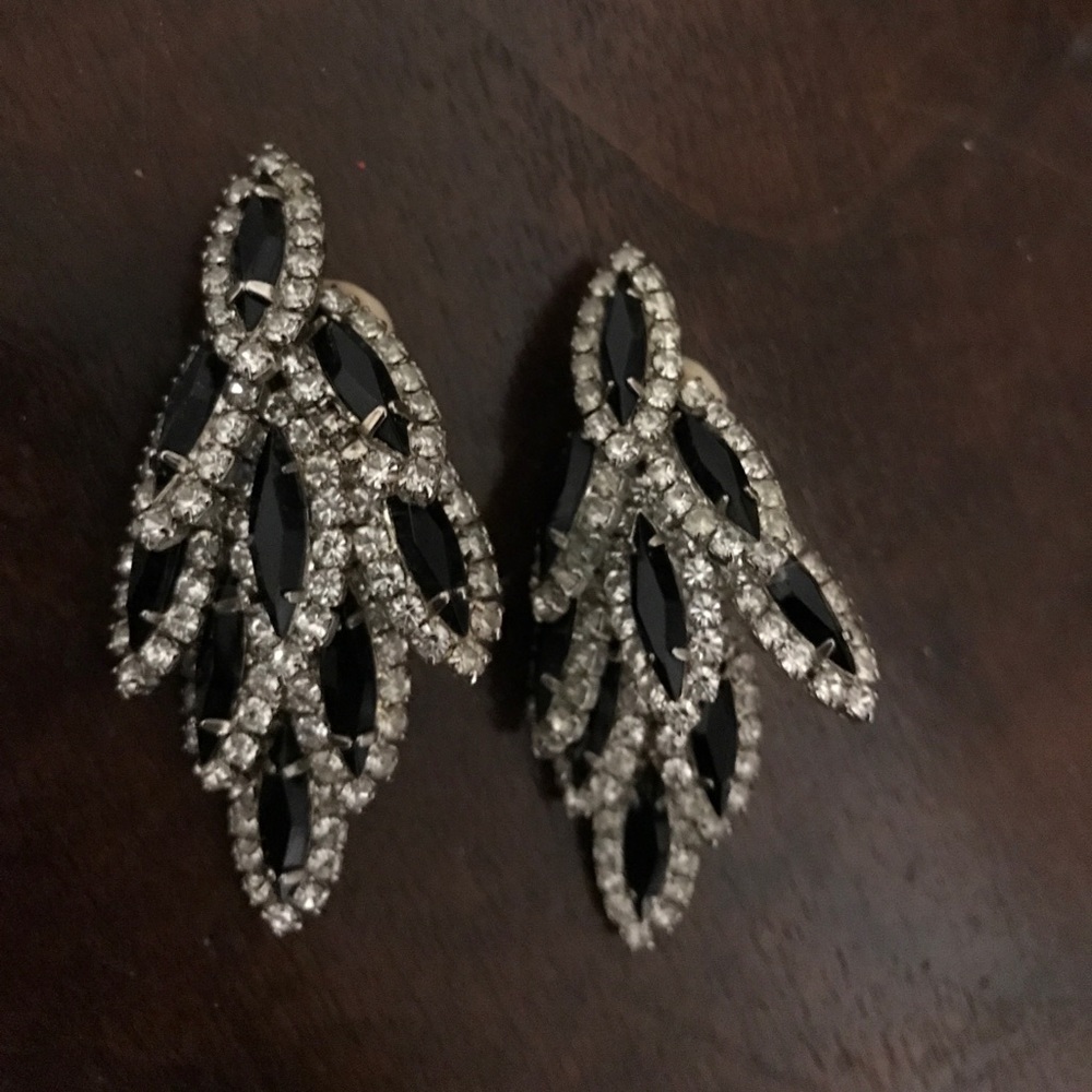 Amazing vintage rhinestone crystal black earrings